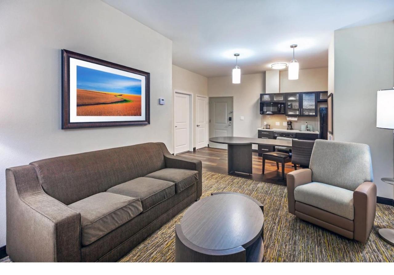 Candlewood Suites Midland By Ihg Exterior photo